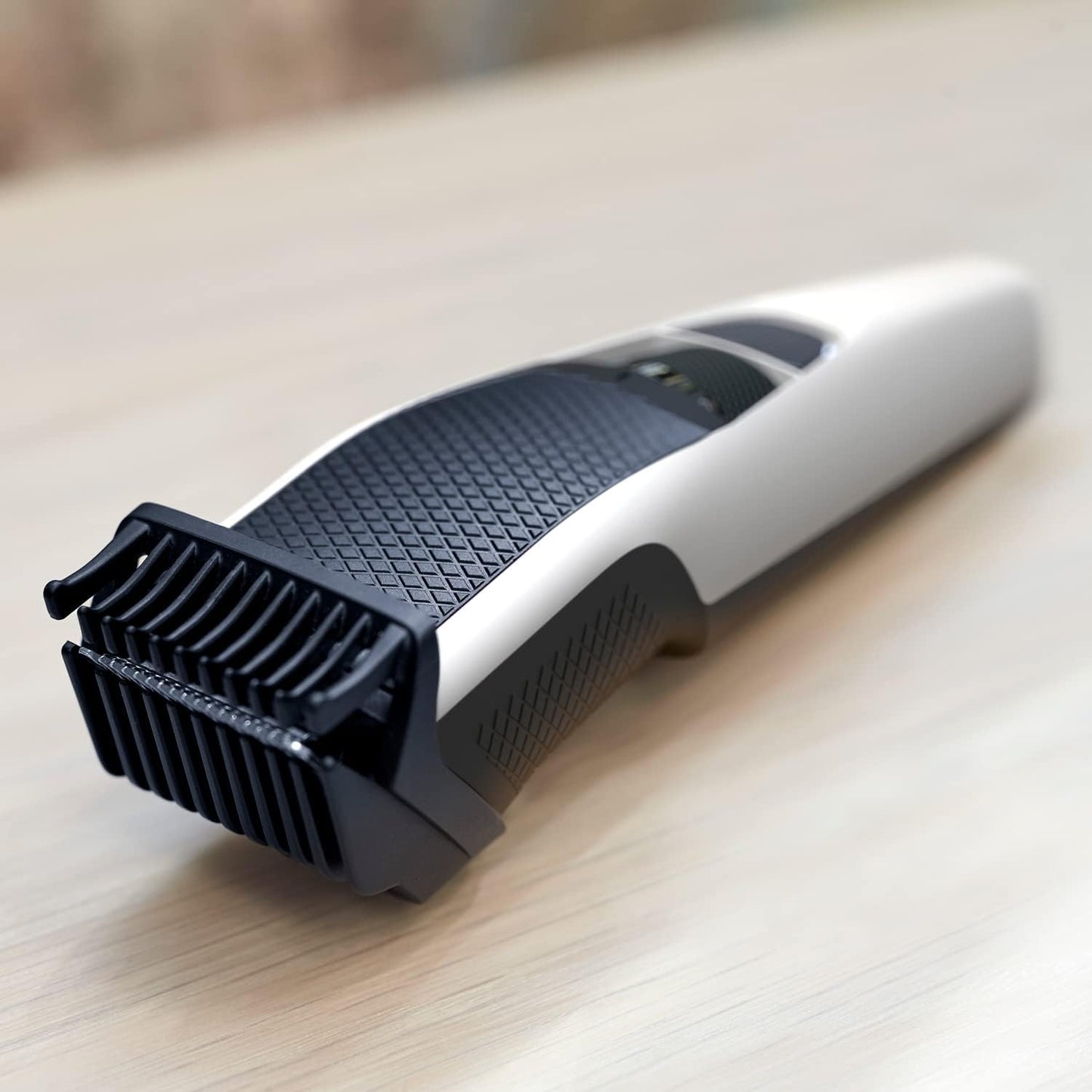 Philips Beardtrimmer Serie 3000 – Bartschneider mit Lift & Trim Technologie (Modell BT3206/14)