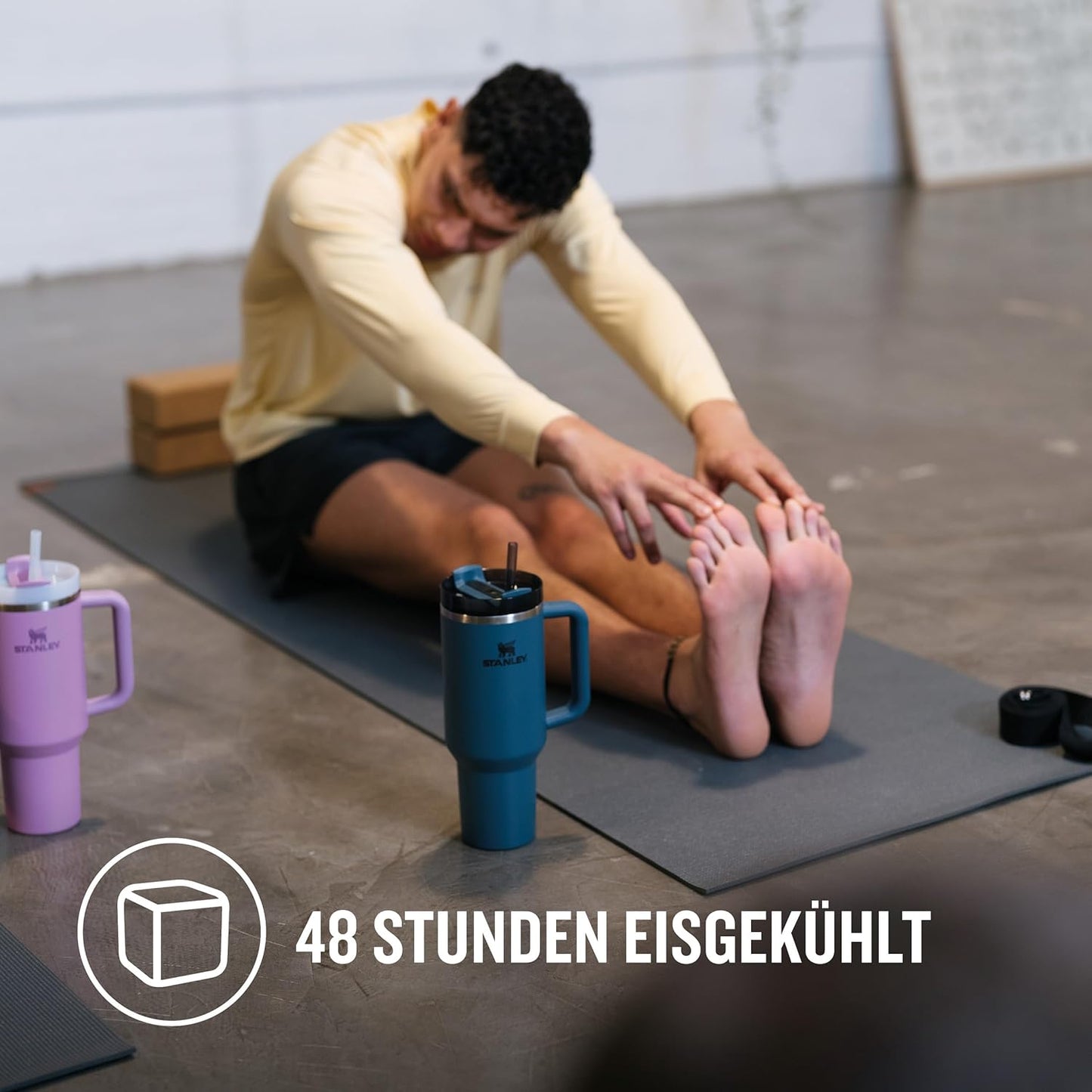 Stanley Quencher H2.0 Flowstate Trinkflasche Mit Strohhalm 1.2L - Thermobecher Kühlt 11 Stunden - 48 Stunden Eisgekühlt - Spülmaschinenfest - Thermosflasche BPA Frei - Edelstahl Trinkbecher