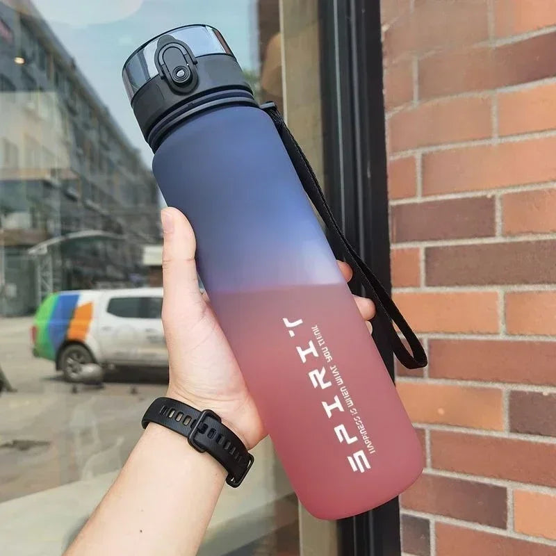 1-Liter Sport-Wasserflasche mit großer Kapazität – Auslaufsicherer, farbenfroher Trinkbecher aus Kunststoff für Outdoor, Reisen, Fitnessstudio und Training