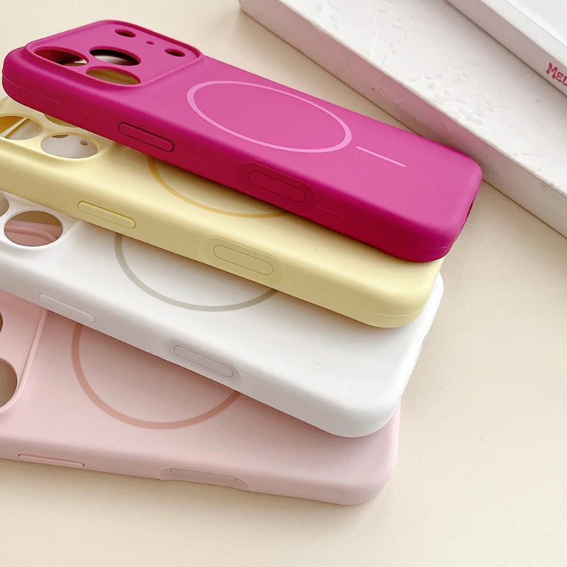 MagSafe Silicone Case — Solid Color Protection